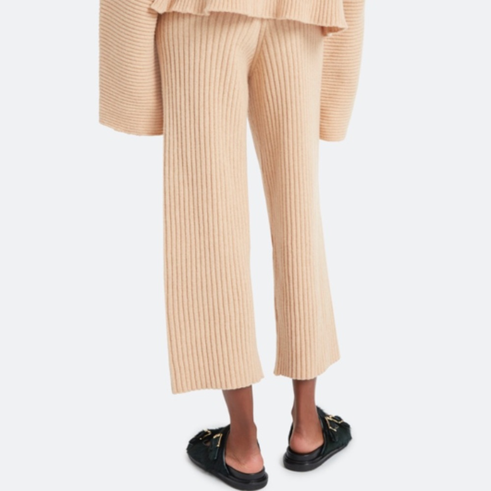 ✨ISO✨ Baserange Maru pants